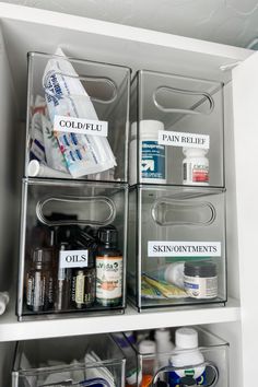 Medicine Kit Organization, Hall Closet Organization Medicine, Ways To Organize Medicine, Ideas For Medicine Storage, Labeling Medicine Cabinet, First Aid Closet Organization, Medicine Shelf Storage Ideas, Ideas To Store Medicine, Organization Medicine Cabinet