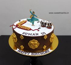 Dance Theme Cake Dancers, Dance Cake Design, Dance Cake Ideas, Dance Theme Cake, Jcb Cake, Dance Kathak, Dance Birthday Cake, Heart Cake Designs, Vintage Cake Decorating