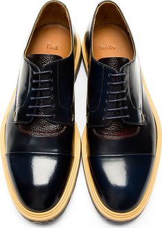 Paul Smith: Navy Marbled Sole Thom Derbys Smith Shoes, Men With Street Style, Colorful Heels, Best Shoes For Men, Hello Gorgeous, Well Dressed Men, Komplette Outfits, Fashion Mode, Paul Smith