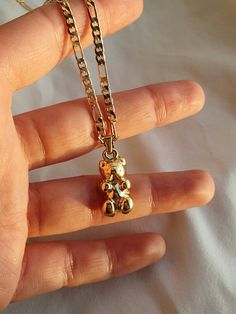 Handmade 18k Gold Plated Teddy Bear Necklace Made with love in İstanbul.. Delivery time max 7-15 days.. Gummy Bear Necklace, Teddy Bear Necklace, Dope Jewelry Accessories, Baddie Aesthetic, Golden Necklace, Bear Necklace, Dope Jewelry, Girly Accessories, Gummy Bear