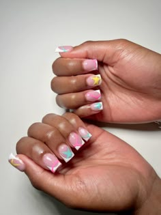 Short Vacay Nails, Short Cute Summer Nails, Nail Overlay Designs, Toddler Nail Ideas, Kids Nail Designs Simple, Short Hawaii Nails, Short Nail Inspi, Short Disney Nails, Short Nails Colorful