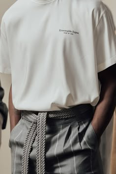 Temor de Dios x Ermenegildo Zegna, filmado por Tommy Ton | HYPEBEAST Designer Outfits Men, Minimal Shirt Design, Jerry Lorenzo, Tommy Ton, Design Jersey, Stockholm Street Style, Milan Fashion Weeks, Street Style Paris