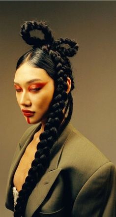 Jessie Li, Editorial Hair, Photographie Portrait Inspiration, Red Makeup, Photoshoot Concept, Hair Reference, Hair Art, Aesthetic Hair, Photography Inspo