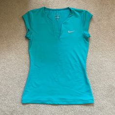 Never Worn Nike Sporty Shirt For Spring, Nike Sporty Spring Shirt, Golf Shirt Women, Ahs Style, Sports Clothes, Tops Nike, Scene Outfits, Casual Preppy Outfits, Y2k Coquette