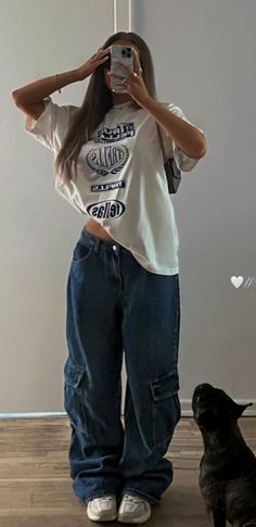 Model Everyday Outfits, Trendy Outfits Streetwear, Clean Basic Outfit, 2024 Teen Fashion, Streetwear Fashion 2024 Woman, Summer Fits Oversized, Outfit Inspirations Tomboy, Baggy Spring Outfit, Kailee Soto