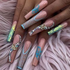 Really Long Nails, Video Nails, Ongles Bling Bling, Dior Nails, Bad Nails, Gucci Nails, Luminous Nails, Drip Nails