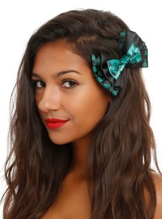 DC Comics The Riddler Cosplay Bow | Hot Topic Riddler Cosplay, Batman Games, The Riddler, Disney Bows, Anime Jewelry, Guys And Girls, Hot Topic, Hair Bows, Dc Comics