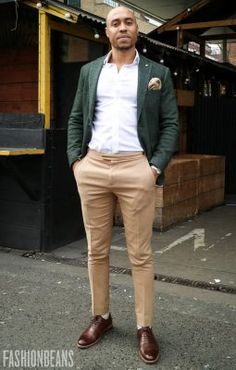 Green Blazer Khaki Pants Men, Blazer Outfits For Men, Mens Business Casual, Fall Suit, Green Outfits