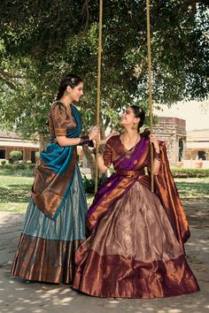 South Indian Traditional Dress, South Indian Dress, South Indian Bridesmaids, Pattu Lehenga Half Saree, Traditional Half Saree, Traditional Dress For Women, Pattu Pavadai Designs, Silk Half Saree, Zip Stitching