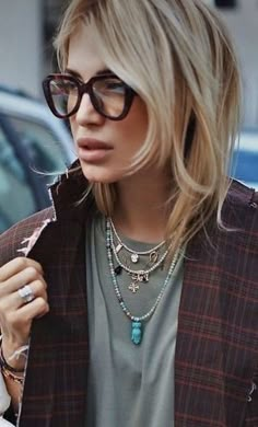 Blonde Goddess, Glasses Outfit, Beachy Hair, Hair Inspiration Color, Medium Hair Cuts, Hair Envy, Great Hair, Hair A, Hair Day