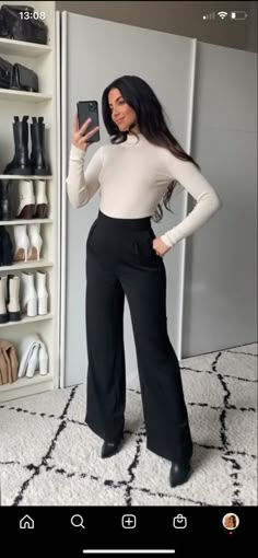 Work Outfits Women Real Estate, Spa Interview Outfit, Realestate Outfits For Women, Professional Esthetician Outfit, Real Estate Dress Code, High Waisted Dress Pants Outfits Classy, Car Dealership Receptionist Outfit, Legal Receptionist Outfit, Mock Interview Outfits