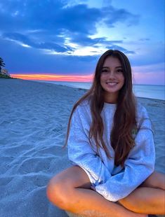 milly story-takahashi - the cousins by karen m mcmanus | fc - maddy kendzoir Beach Instagram Pictures, Summer Poses, Summer Picture Poses, Shotting Photo, 사진 촬영 포즈, Insta Pictures, Foto Poses, Instagram Pose, Instagram Photo Inspiration