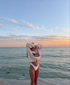 Beach Vacation Pictures, Beach Photo Inspiration, Beach Girl Aesthetic, Beach Fits