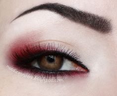 Red Shadow Grunge Goth Makeup, Black And Red Makeup, Goth Make Up, Red Shadow, Red Eye Makeup, Make Up Studio, Red Eyeshadow, Red Makeup