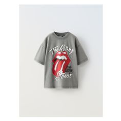 Round neck T-shirt with short sleeves. ROLLING STONES © print on front. Blazers Shoes, Zara T Shirt, Cardigan Sweater Jacket, Tshirt Skirt, Clean Laundry, Shirt Skirt, Preppy Outfits, Trouser Jeans, Nirvana