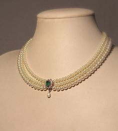 Bridal Necklace Genuine Emerald Stone Green Emerald Bridal - Etsy Pearl Choker Wedding, Pearl Wedding Necklace, Gold Bridal Jewelry, قلادات متدلية, Bridal Pearl Necklace, Wedding Necklaces, Bridal Choker, Pearl Necklace Designs, Wedding Vision