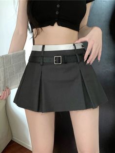 Brand: other/otherAge: 18-24 years oldSize: S M LPattern: Solid colorStyle: CommutingCommuting: Korean versionWaist type: High waistColor classification: black grayCatalog number: 1965(1)Skirt type: pleated skirtYear Season: Summer 2023Skirt length: Short skirtSilhouette: Type AMaterial composition: 100% of other materials Pleated Short Skirt, Streetwear Girl, High Waisted Pleated Skirt, Micro Skirt, Preppy Summer, Pleated Mini Skirt, Short Skirt, Types Of Skirts, Above Knee