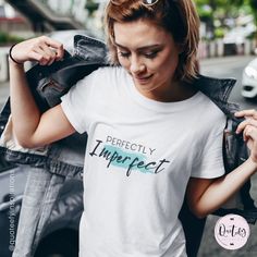 We are all imperfect beings with works still in progress. But that’s okay because no one is perfect! We can be perfectly imperfect! Let this trendy-looking, fun QuoTee inspire you to keep doing what you are good at and as you wear it around, let it inspire many through you! You can be a walking inspiration! Bible Verse Inspirational, Funny America Shirts, Funny Shirts For Men, Everything Funny, Funny Tee Shirts, Funny Graphic Tees