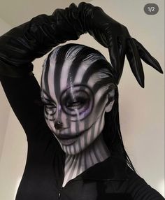 Intense Halloween Makeup, Scary Glam Halloween Makeup, Airbrush Haunt Makeup, Airbrush Halloween Makeup, Cool Halloween Makeup Creative, Madeyewlook Makeup, Easy Sfx Makeup Ideas, Halloween Makeup 2023, Halloween Makeup 2024