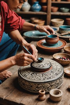 Handcrafted Heritage: Discovering the Artisan Crafts of Oaxaca Intricate Pottery, Mexico Pottery, Pot Painting