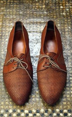 Woven Leather Shoes, Mode Shoes, Estilo Rock, Shoe Gallery, Benedict Cumberbatch, Shoe Lover, Shoe Obsession, Fashion Mode, Mode Inspiration