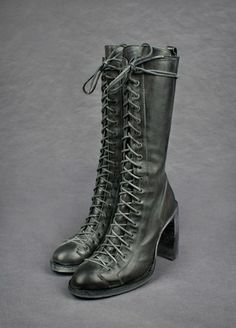 Witchy Lace Up Boots, Victorian Lace Up Boots, Black Lace Up Boots Outfit, Lace Up Boots Outfit, Vintage Lace Up Boots, Rich Shoes, Lace Up Leather Boots, Heeled Lace Up Boots, Unique Boots