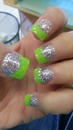 Nails Green Tips, Green Acrylic Nails, Glitter Nails Acrylic, Wedding Nails French, French Tip Nail Designs, New Nail Designs, Green Tips, Nails Green, Matte Nails Design