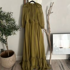 Nwt Mac Duggal Flowy Green Dress Super Flowy Size 12 Back Zipper Brand New Never Worn Fully Lined Very Silky Flowy Green Dress, Mac Duggal Dresses, Mac Duggal, Green Dress, Size 12, Mac, Maxi Dress, Womens Dresses, Brand New