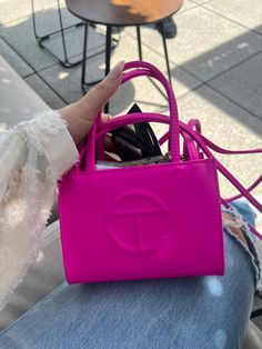 Pink Telfar, Chill Life, Ladies Bags, Stylish Summer Outfits