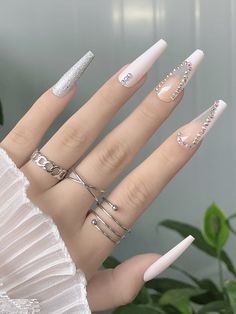 Multicolor  Collar   Blingbling Color Nails Embellished   Beauty Tools Uñas Beige Elegantes, Jewel Nails, Kpop Oc, Nail Art Tattoo, Color Nails, Fake Nail, Trendy Nail Design, Rhinestone Decor, Elegant Nails