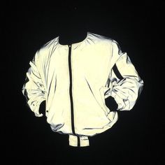 Reflective Bomber Jacket Festival Outfits Coachella, Tomorrowland Outfit, Rave Outfits Festivals, Techwear Fashion, Character Fashion, Reflective Jacket, Pilot Jacket, Burning Man Outfits, Womens Windbreaker