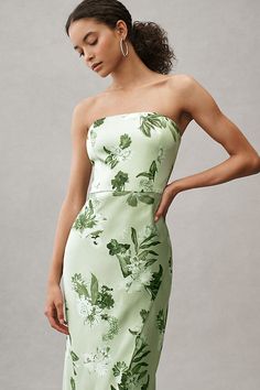 Rendered in stretch satin, the BHLDN Avianna Strapless Maxi Dress is an ensemble for all occasions. Effortlessly elegant, this dress features a strapless neckline, slim-fitting slip silhouette, and daring side slit for a statement-making moment. | Avianna Stretch Satin Strapless Side-Slit Maxi Dress by BHLDN in Green, Women's, Size: 10, Polyester at Anthropologie Wedding Attire For Women, Cocktail Wedding Attire, Sundress Season, Beach Wedding Attire, Anthropologie Style, Bridesmaid Dress Colors, Strapless Maxi, Strapless Maxi Dress, Maxi Dress Green