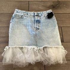 Nwt Unravel Project By Ben Taverniti Tulle Denim Jeans Skirt Size 27. Mini Denim Skirt Bin 2 Bedazzled Jean Skirt, Denim Skirt Diy Old Jeans, Redone Denim, Jeans Upcycle, Diy Denim Skirt, Diy Old Jeans, Bedazzled Jeans, Jean Skirts, Blue Jean Outfits