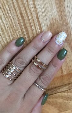 fall color nails olive green Fall Nails Olive Green, Nails Olive Green, Supernatural Nails, Nails Olive, Olive Nails, St Patricks Day Nails, Nail Time, Natural Skin Tone