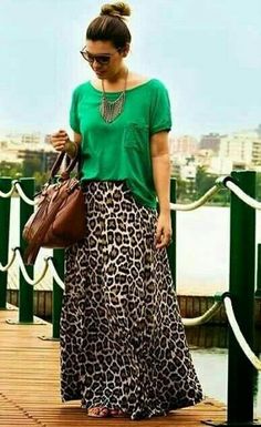 Leopard Jeans Outfit, Look Hippie Chic, Leopard Print Outfits, Animal Print Outfits, Maxi Skirt Outfits, Leopard Print Skirt, Chic Blouses