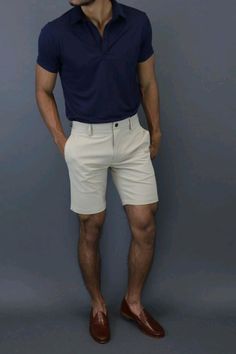 Short Pants Outfit Men, Navy Blue Shirt Outfit, Summer Looks For Men, Khaki Shorts Outfit, Harvard Yale, Sporty Outfits Men, Trending Clothes, Outfit Hombre