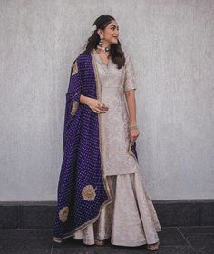 Indian Bridesmaid Dress, Cultural Heritage Of India, Bridesmaid Dress Ideas, Mrunal Thakur, Indian Bridesmaid Dresses, Trendy Outfits Indian, Lehenga Designs Simple, Anarkali Dress Pattern