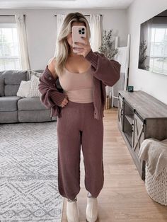 Model is 5'1", 34D, 6/28 and is wearing a size medium. Item runs true to size. Our Mom Life Pants features a plum mocha waffle knit sweater material, elastic waistline, no pockets, approx. 26.5" inseam. top sold separately More details: 100% cotton hand wash or wash on cold and hang to dry. Waffle Sweater Outfit, Free People Sweater Outfit, Knit Set Outfit, Sweater Set Outfits, Lazy Fall Outfits, Comfy Mom Outfits, 2024 Fits, Minimalist Wardrobe Capsule, Mom Uniform