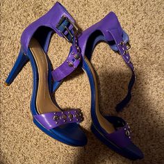 Brand New Color Changing Gianni Bini Heels They Are A Size 8.5 The Brand Is A Pretty Comfortable Brand Of Heel To Wear In A Certain Light The Whole Shoe Is Blue But I’m Another Light Some Parts Of The Shoe Are Purple And Other Parts Are Blue. Comment For More Details Purple Ankle Strap Sandals With 4-inch Heel, Purple Sandals With 4-inch Heel And Pointed Toe, Purple Ankle Strap Heels In Synthetic Material, Purple Heels With Heel Strap And Round Toe, Purple Synthetic Ankle Strap Heels, Purple Ankle Strap Heels With 4-inch Heel, Purple 4-inch Heel Ankle Strap Heels, Purple Synthetic Heels With 4-inch Heel, Purple 4-inch Heel Synthetic Heels