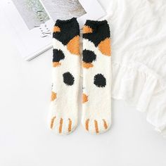 Warm Feet During Winter Material: Cotton Awesome Design Super Cute Very Soft and Comfy to wear Package Includes: 6 pairs x Cute Cat Claw Socks Animal Claws, Paw Socks, Winter Kawaii, Paws Socks, Pink Paw Print, Cartoon Women, Outdoor Socks, Velvet Socks, Fleece Socks