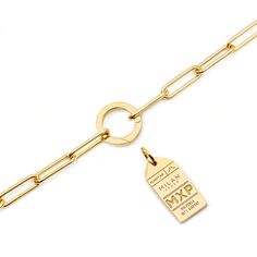 You might say this is our most well-rounded charm bracelet yet. The Daily 360 brings you style 24/7, 365 days a year. Attach 1, 2, 3 or even more of your favorite charms with a simple click of the circle carabiner. The elegant ring then attaches to your desired length of thick gold vermeil paperclip links that are ready to revolve around your wrist all year long. Charm Bracelet Gold, Charm Holder, Gold Charm Bracelet, Gold Charm Necklace, Bracelet Chain, Gifts Cards, The Circle, Elegant Ring, Bracelet Gold