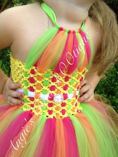 Woven Bodice Tutu Dress with Belt and by AngiesTutuBootique (this one is for sale but these are so easy to make!!!--Misty) Crochet Ideas For Baby, Cowgirl Tutu, Tulle Projects, Tulle Crafts, Diy Tutus, Tutu Ideas, Tutu Dress Costumes, Tule Rok, Handmade Tutu