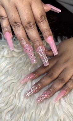 Bad And Boujee Nails Pink, Dollar Nails Designs, Money Bag Nails, Money Sign Nails, Dollar Sign Nails, Pink Money Nails, Money Acrylic Nails, Baby Pink Lipstick, Practice Nails