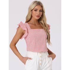 Cap sleeves offer soft coverage while showing off your décolletage and arms. It also makes your shoulders appear a little wider, which is great for balancing proportions and giving the illusion of a slimmer waist. Gingham patterns are cute and classic. Suitable for spring/summer/autumn and many occasions, such as casual summer, shopping, holiday, vacation, beach, date, daily wear, etc. Pair this top with your shorts for the cutest casual style. Tops Square Neck, Summer Gingham, Slimmer Waist, Summer Shopping, Cap Sleeves Blouse, Layered Blouse, Ruffle Sleeve Blouse, Gingham Tops, Women's Blouses