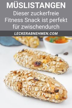 an image of granola bars with nuts and fruit on the side, text reads muslstengen