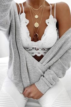 Strappy Lace Bralette - elisonrd Rusty Rose, Bralette Outfit, Rose Lace, Grunge Style, Outfit Idea, Lace Bralette, Outfits Casuales, Look Fashion, Classy Outfits