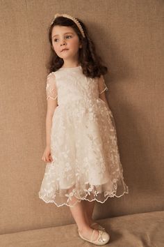 Toddler Lace Dress, Bridal Party Flowers, Boho Flower Girl, Holy Communion Dresses, Toddler Flower Girls, Toddler Style, Beautiful Bridesmaid Dresses, Toddler Flower Girl Dresses, Infant Flower Girl Dress