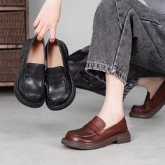 Soft Leather Penny Loafers in Black/Coffee Soft Loafers, Zapatos Mary Jane, Oxford Boots, Buckle Ankle Boots, Leather Flat Shoes, Western Cowboy Boots, Flat Boots, Perfect Shoes, Spring Shoes