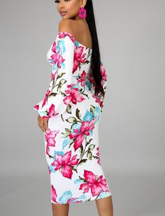 Blossom in this floral print midi dress that hugs all of your curves. Fabric is soft and has ample stretch.Material: 95% Polyester / 5% Spandex Sweet Peach, Floral Print Midi Dress, Print Midi Dress, Printed Midi Dress, New New, Cultured Pearls, New Arrivals, High Neck Dress, Blossom