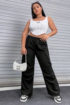 Perfect your street fashion with this cargo pants It’s a trendy design exclusively for full-figured women Features an elastic waist, cargo pockets, and stacked at legs Pair it with our graphic t-shirts or cropped tops will look stylish Size Chart (CM) Sizes Trousers_Waist Hip Bottoms Inseam Outseam Relax Relax Relax Relax Relax 1X 125 128 78.5 72.4 105 2X 133 136 83 72.4 106 3X 141 144 87.5 72.4 107 Elasticity None Size Chart (INCH) Sizes Trousers_Waist Hip Bottoms Inseam Outseam Relax Relax Relax Relax Relax 1X 49.2 50.4 30.9 28.5 41.3 2X 52.4 53.5 32.7 28.5 41.7 3X 55.5 56.7 34.4 28.5 42.1 Elasticity None Celana Kargo, Waist Cargo Pants, Plus Size Cargo Pants, Look Plus Size, Black Plus Size, Black Cargo Pants, High Waist Fashion, Cropped Tops, Swimsuits High Waisted